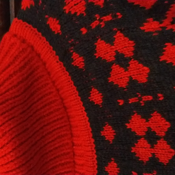 Authentic Tommy Hilfiger Sweater - Picture 2 of 7